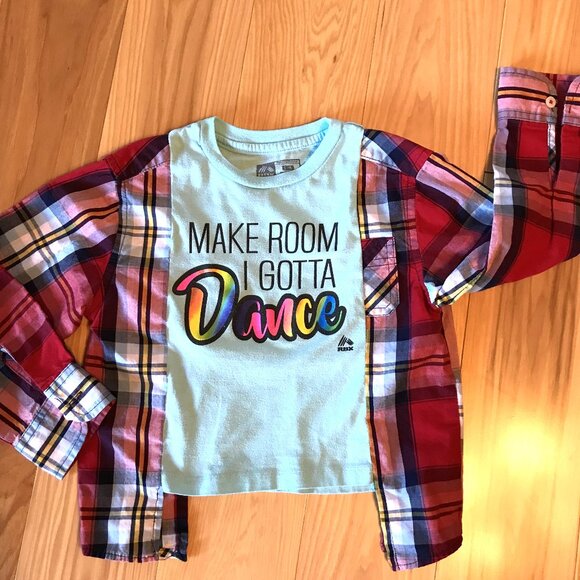 Upcycled Girl’s Cotton Plaid Tee: Oversized Dance Graphic T-Shirt, Size 6-8 - Picture 3 of 7